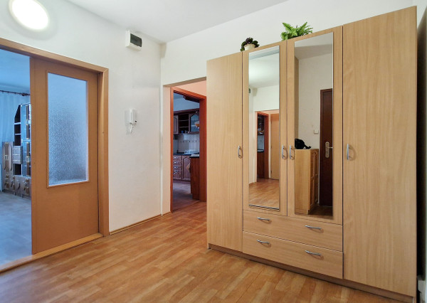 FINDIESEL reality - 3 izbový byt na prenájom, Prievidza
